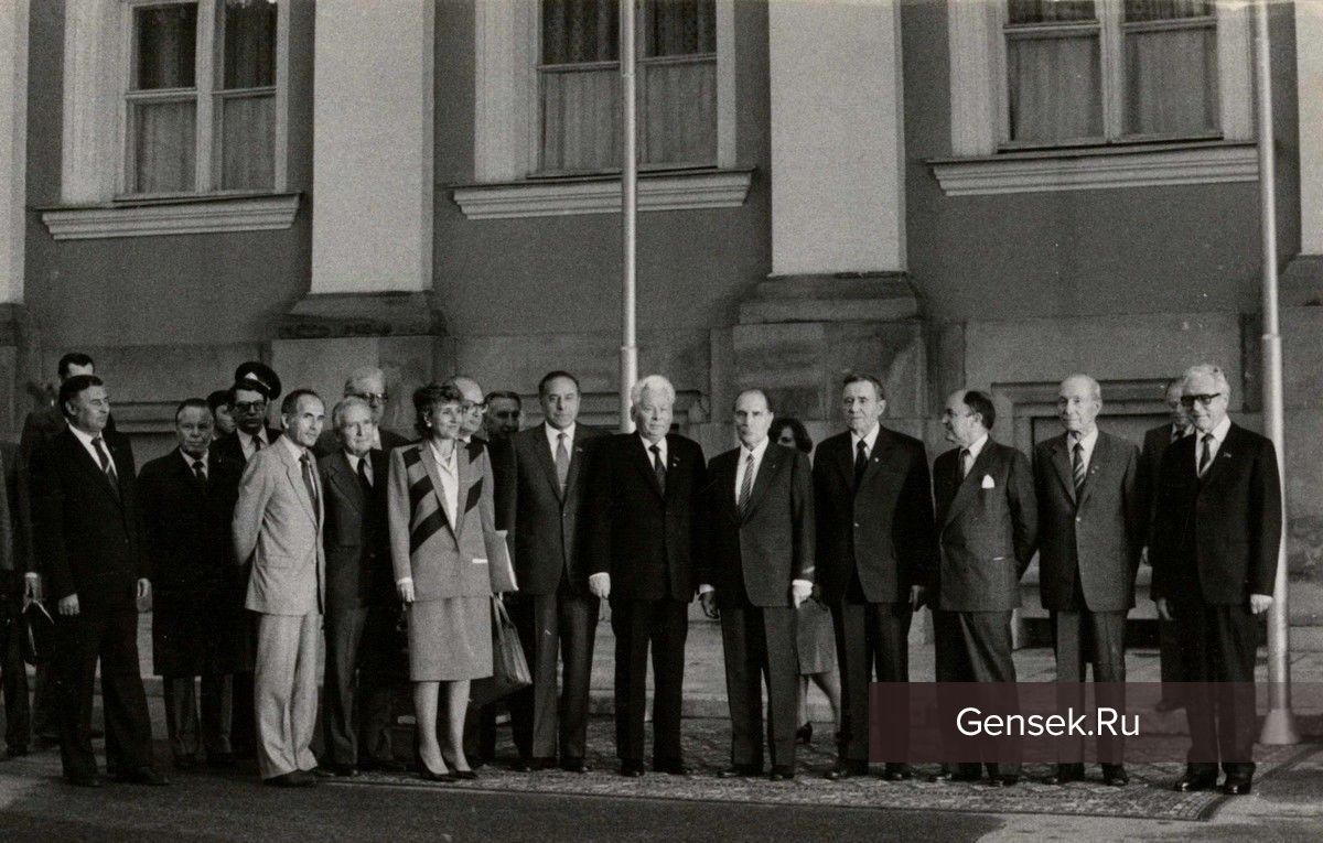 29. Fransa Respublikasının Prezidenti Fransua Mitteranın SSRİ-yə rəsmi səfəri 1984.