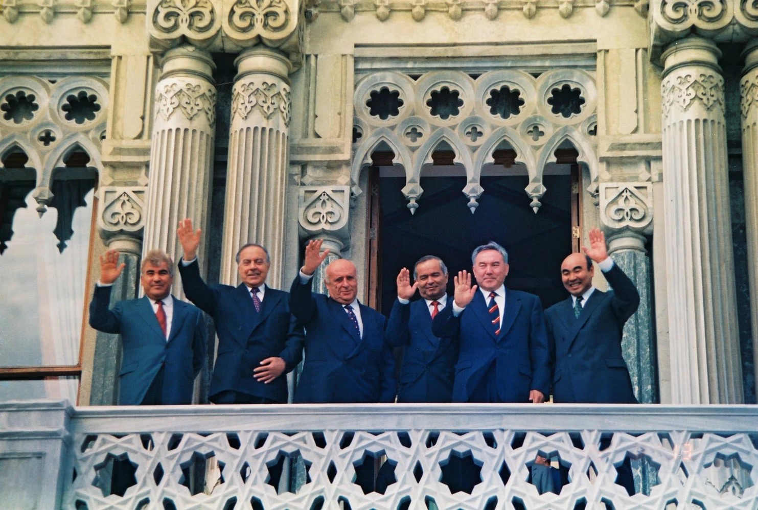 65. 1994-cü il, 18-19 oktyabr. Türk Dövlətləri Başçılarının II Zirvə toplantısı