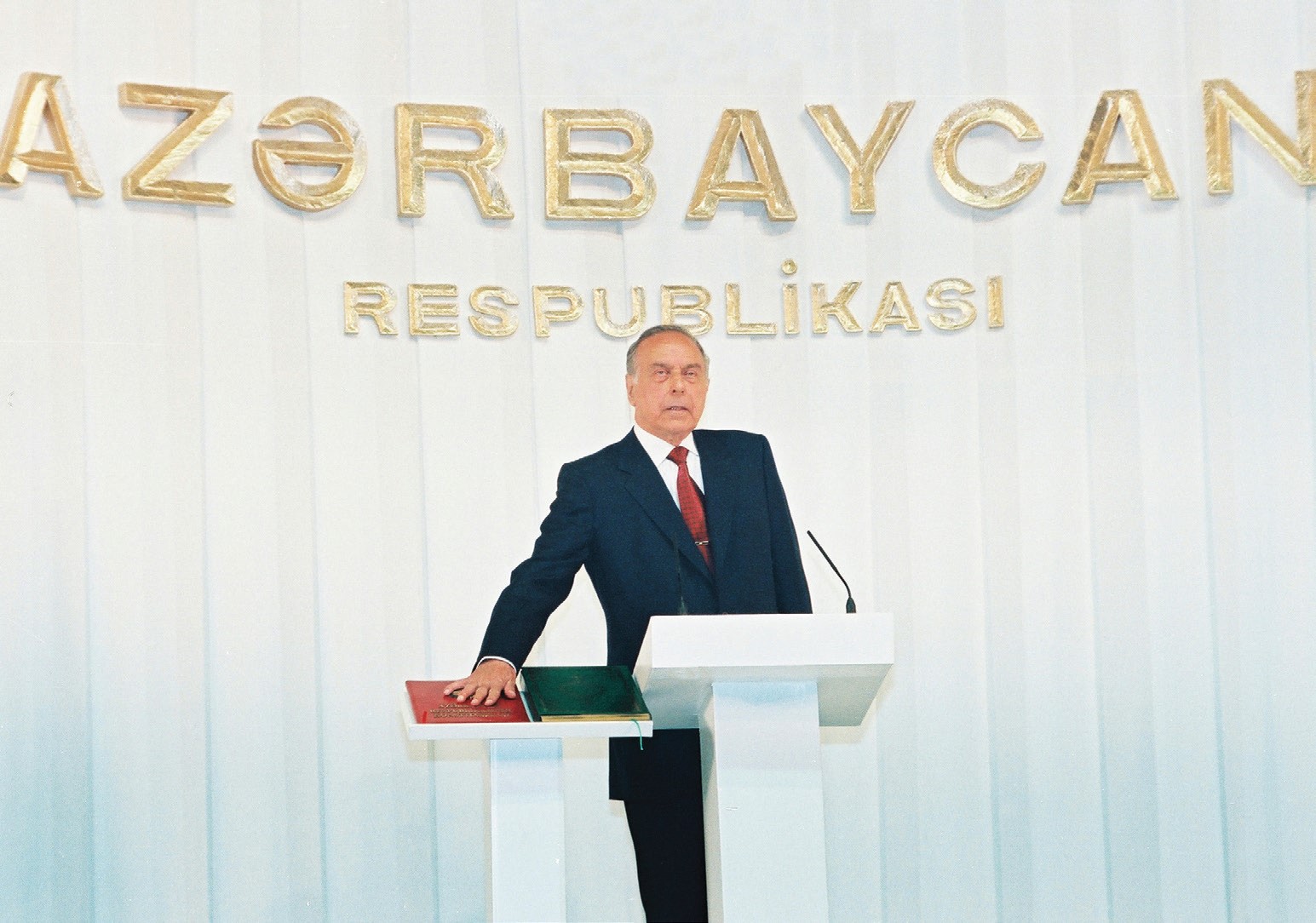 69. Azərbaycan Respublikası Prezidentinin And içmə mərasimi. 10 oktyabr 1998-ci il